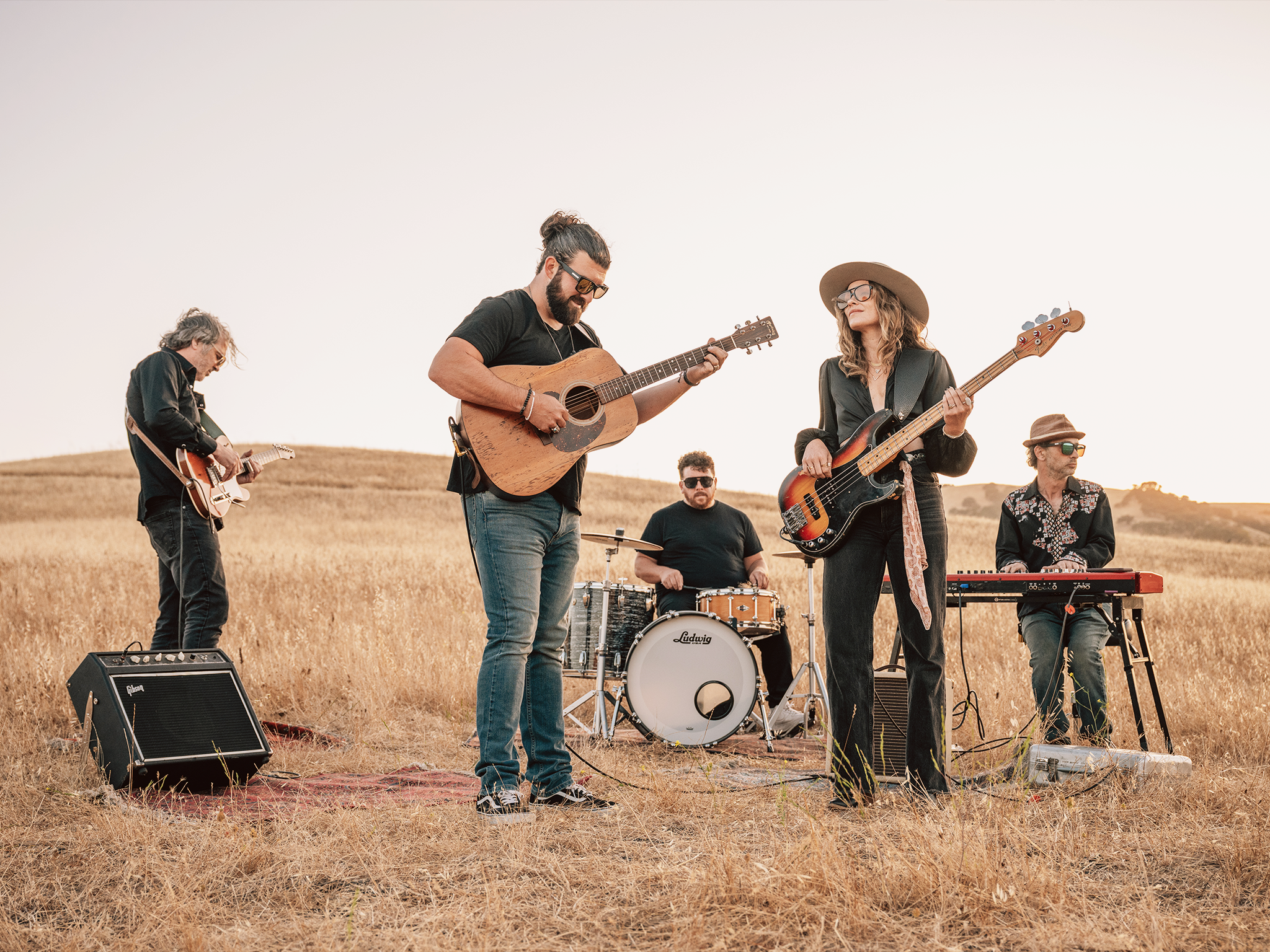 Alex Rizzo Singer About – The Alex Lucero Band